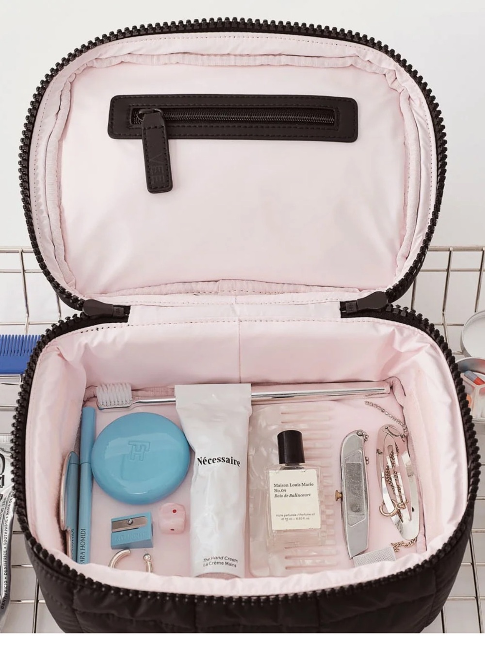 SET OF 2! NEW VEE COLLECTIVE PORTER MESSENGER MINI CROSSBODY BAG & VANITY CASE - Picture 5 of 15